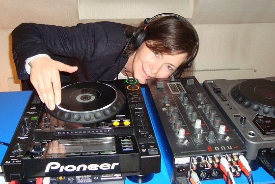 /queerplanet/djs/djs/rightCol/03/content/0/image/Menergy.JPG